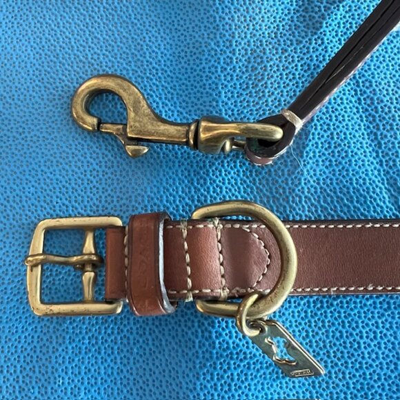 Coach Dog Collar and Leash - Picture 2 of 8